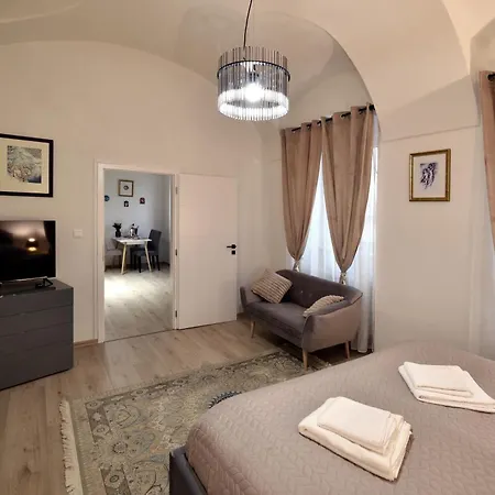 Apartment Golden Goose Kosice