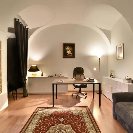 Апартаменты Golden Goose *