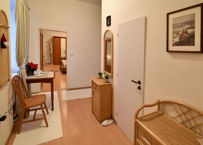 Golden Goose Кошице